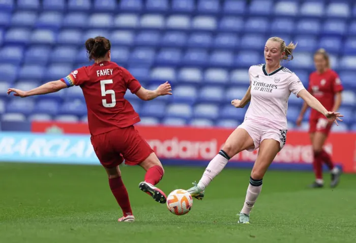 Framed Print : Arsenal vs. Liverpool: A FA Women's Super League Battle