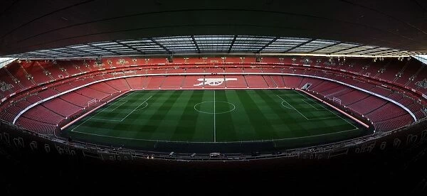 Arsenal vs Liverpool Football Rivalry at Emirates Stadium, Premier League 2012-13