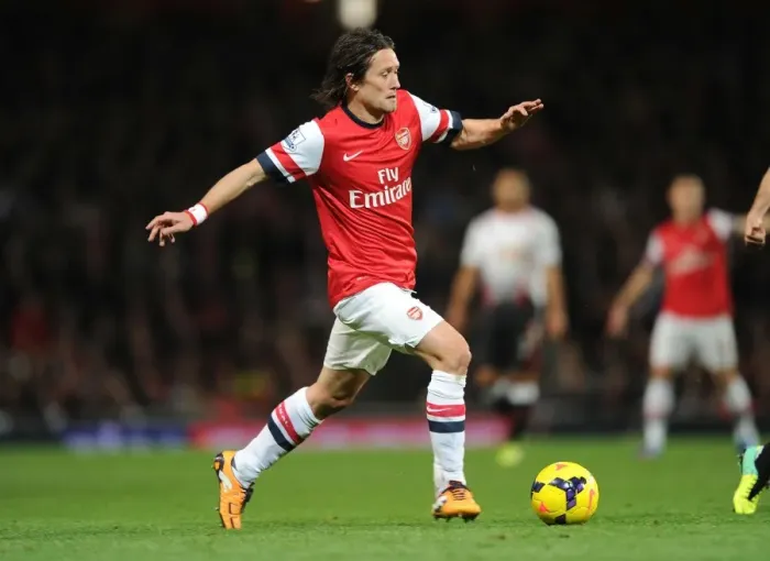 Framed Print : Arsenal vs Liverpool: Rosicky in Action at the Emirates Stadium (2013-14) Framed Print : Arsenal vs Liverpool: Rosicky in Action at the Emirates Stadium (2013-14)