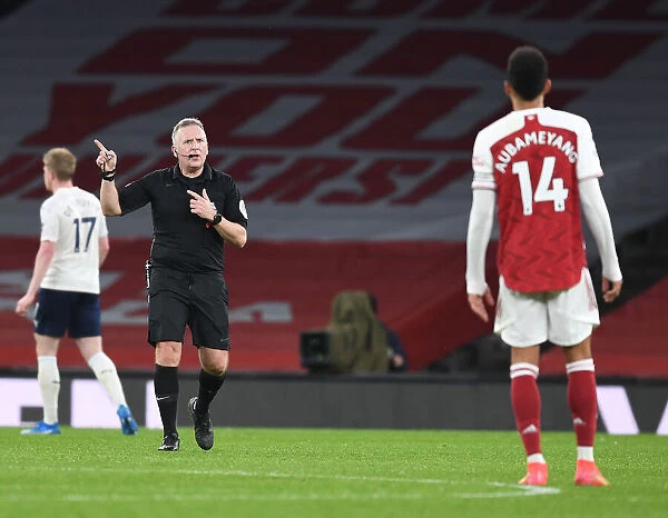 Arsenal vs Manchester City: Aubameyang and Referee Moss in Empty Emirates Stadium, Premier League 2021