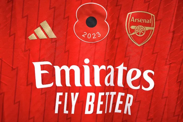 Framed Print : Arsenal vs Manchester City - Barclays Women's Super League: Poppies in Honor (2023-24)