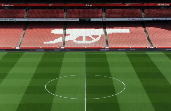 Framed Print : Arsenal vs Manchester City: Emirates Stadium Battle, Premier League 2013 / 14