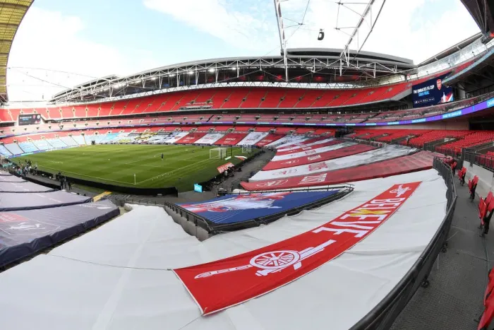 Framed Print : Arsenal vs Manchester City: FA Cup Semi-Final Showdown at Wembley Stadium