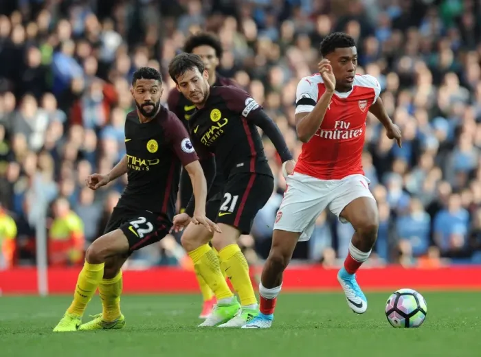 Framed Print : Arsenal vs Manchester City: Iwobi Clashes with Silva and Clichy