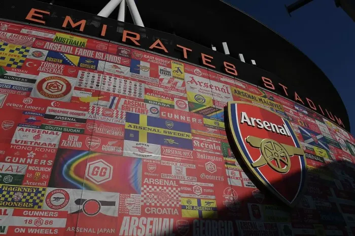 Framed Print : Arsenal vs Manchester City: Premier League Showdown at Emirates Stadium