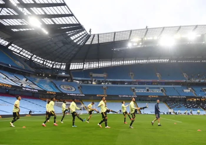 Framed Print : Arsenal vs Manchester City: Premier League Showdown - Warm-Up at Etihad Stadium Framed Print : Arsenal vs Manchester City: Premier League Showdown - Warm-Up at Etihad Stadium