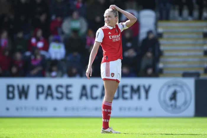 Framed Print : Arsenal vs Manchester City: Tense Moments at the FA Women's Super League Match