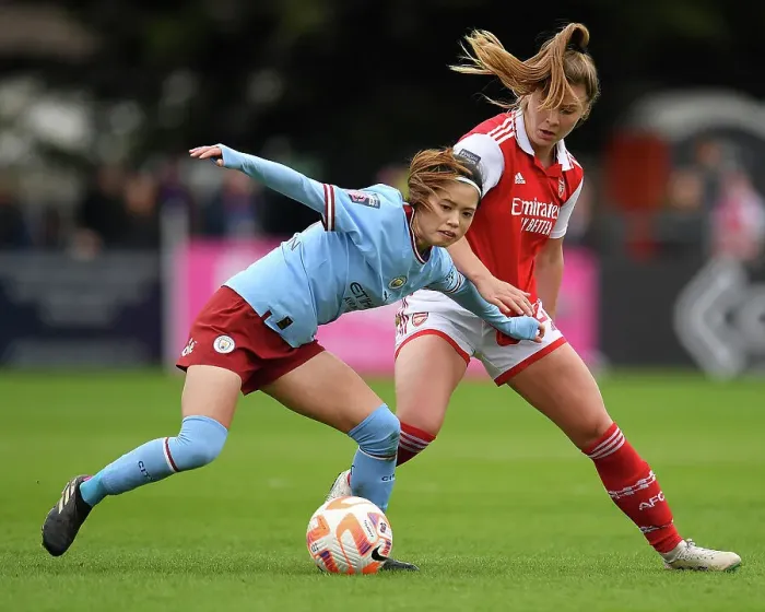 Framed Print : Arsenal vs Manchester City: A Tight Battle in the FA Women's Super League Framed Print : Arsenal vs Manchester City: A Tight Battle in the FA Women's Super League