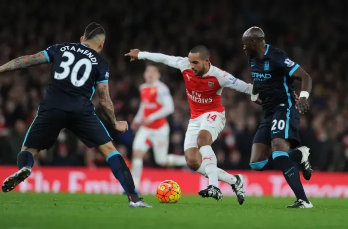 Framed Print : Arsenal vs Manchester City: Walcott's Battles with Otamendi and Mangala (2015-16)