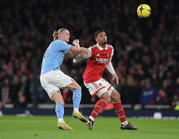 Arsenal vs Manchester City: William Saliba Under Pressure from Erling Haaland