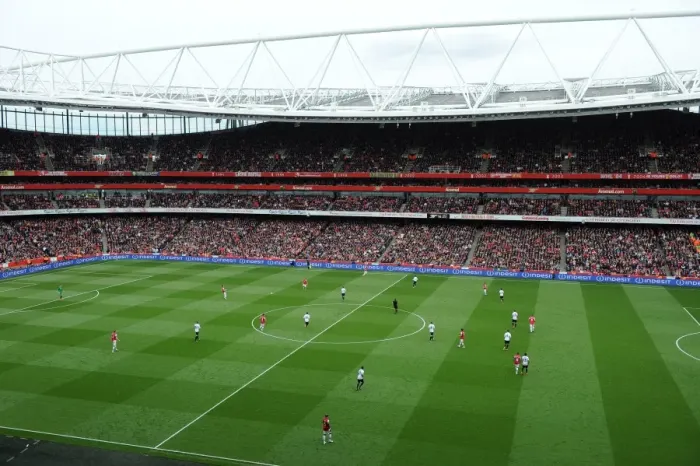 Framed Print : Arsenal vs Manchester United: 1-1 Stalemate at Emirates Stadium, Barclays Premier League (April 28, 2013) Framed Print : Arsenal vs Manchester United: 1-1 Stalemate at Emirates Stadium, Barclays Premier League (April 28, 2013)