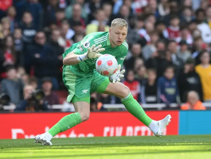 Framed Print : Arsenal vs Manchester United: Aaron Ramsdale in Action at the Emirates Stadium, Premier League 2021-22