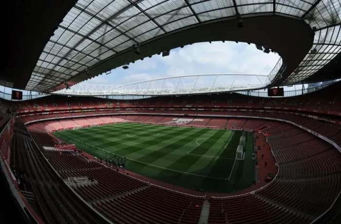 Framed Print : Arsenal vs Manchester United: Emirates Battle, Premier League 2016-17