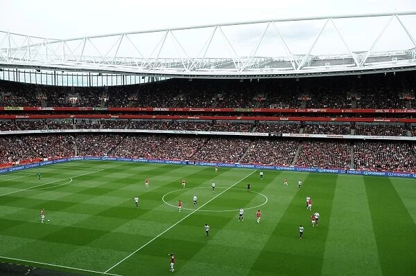 Arsenal vs Manchester United: Emirates Stadium Showdown (2012-13)