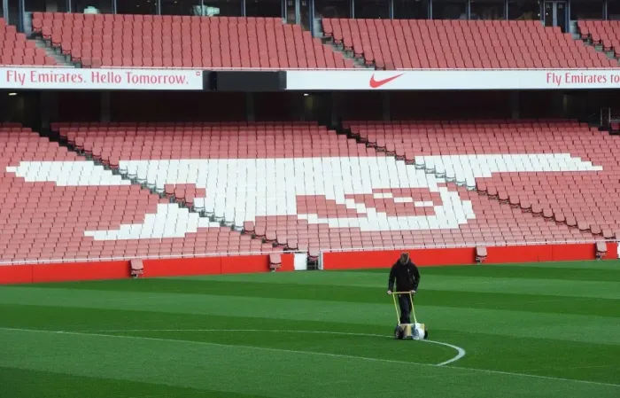 Framed Print : Arsenal vs Manchester United: Groundsman's Pre-Match Pitch Preparation at Emirates Stadium (2013-14) Framed Print : Arsenal vs Manchester United: Groundsman's Pre-Match Pitch Preparation at Emirates Stadium (2013-14)