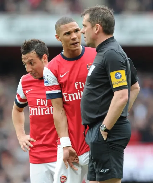 Framed Print : Arsenal vs Manchester United: Kieran Gibbs Confronts Referee Phil Dowd