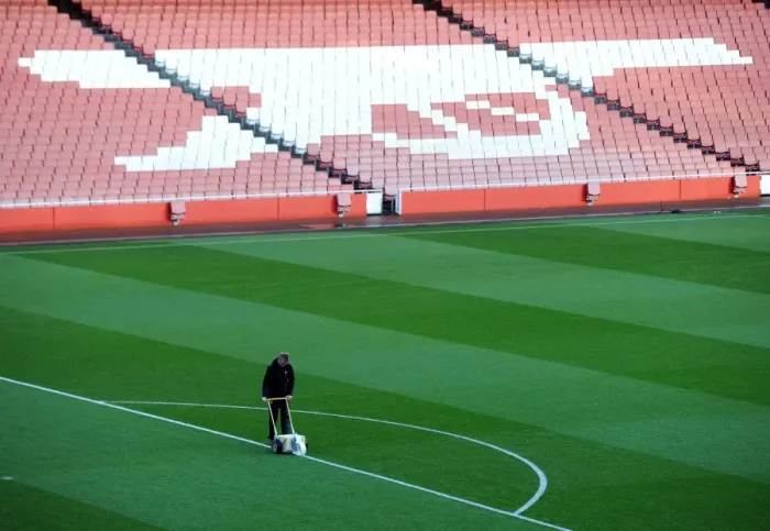 Framed Print : Arsenal vs Manchester United: Pre-Match Pitch Preparation, Emirates Stadium, 2014 Framed Print : Arsenal vs Manchester United: Pre-Match Pitch Preparation, Emirates Stadium, 2014
