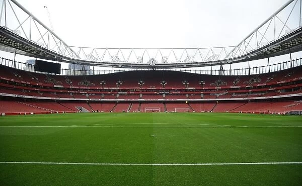 Arsenal vs Manchester United: Premier League Clash at Emirates Stadium (2014-15)