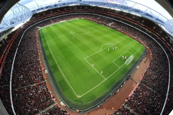 Framed Print : Arsenal vs Manchester United: Premier League Clash at Emirates Stadium (2011-12) Framed Print : Arsenal vs Manchester United: Premier League Clash at Emirates Stadium (2011-12)