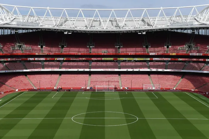 Framed Print : Arsenal vs Manchester United: Premier League Showdown at Emirates Stadium (2023-24)