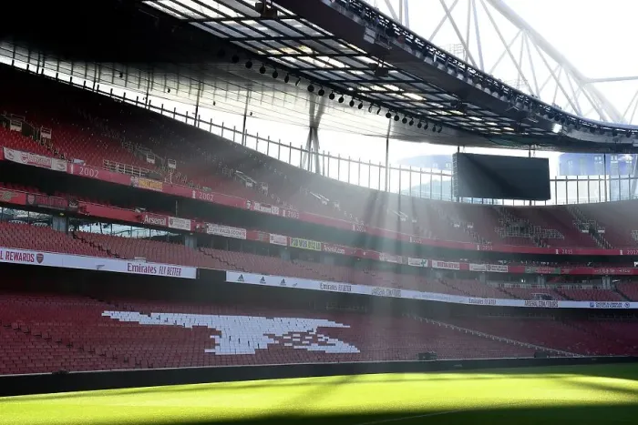Framed Print : Arsenal vs Manchester United: Premier League Showdown at Emirates Stadium