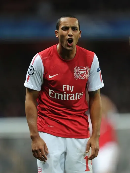 Framed Print : Arsenal vs Marseille: Theo Walcott's Battle in the UEFA Champions League - 0:0 Group F Showdown at Emirates Stadium (November 1, 2011)