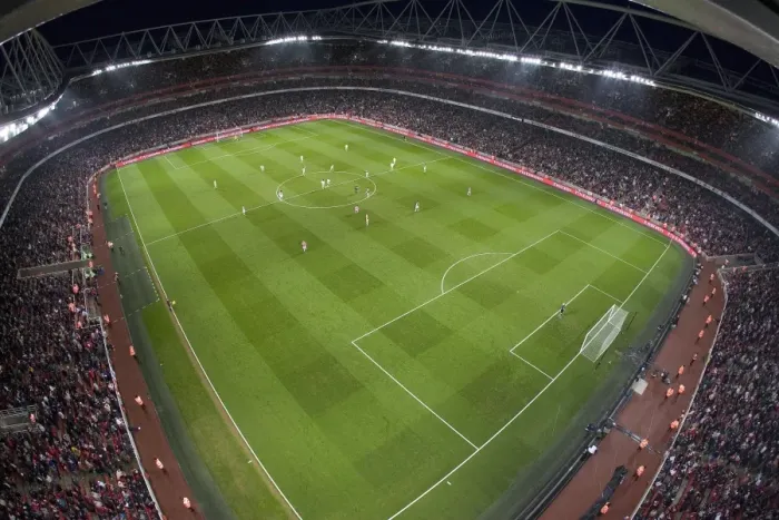 Framed Print : Arsenal vs Middlesbrough: 1-1 Stalemate at Emirates Stadium, Premier League 2007
