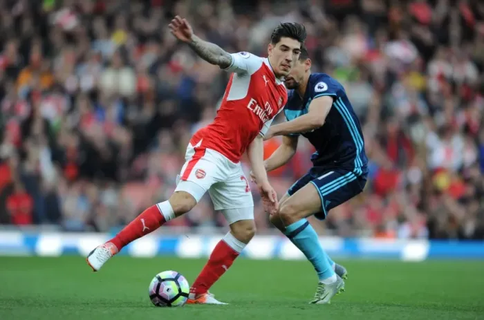 Framed Print : Arsenal vs Middlesbrough: Hector Bellerin Faces Off Against Gaston Ramirez in Premier League Clash (2016-17)