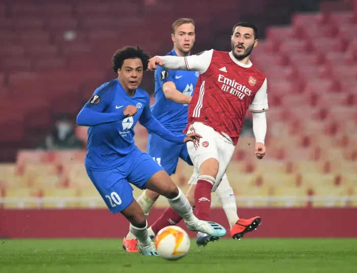 Framed Print : Arsenal vs Molde: Kolasinac under Pressure in Europa League Clash Framed Print : Arsenal vs Molde: Kolasinac under Pressure in Europa League Clash