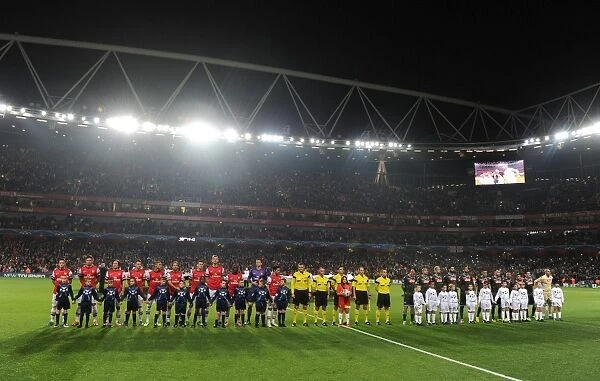 Arsenal vs. Napoli - UEFA Champions League Showdown, Emirates Stadium, 2013
