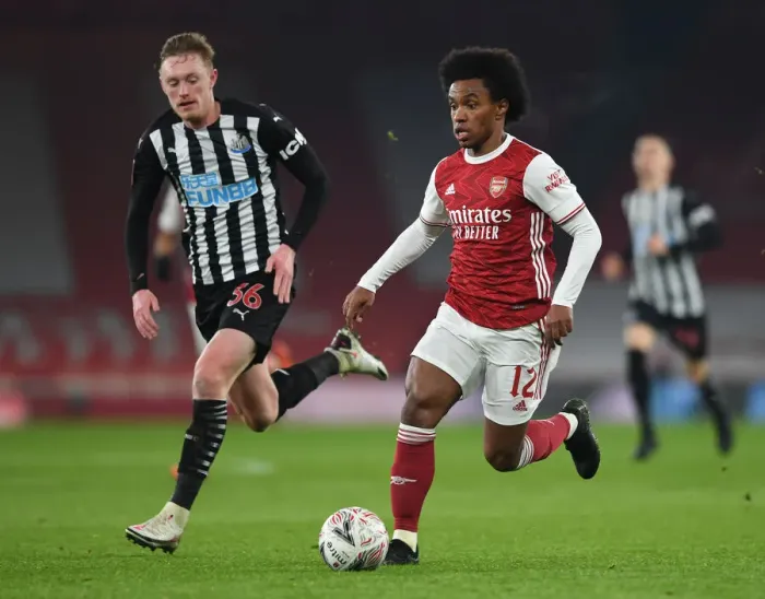 Framed Print : Arsenal vs Newcastle United: FA Cup Showdown - Willian vs Longstaff