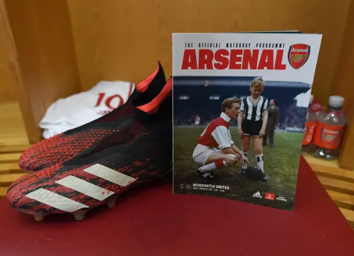 Framed Print : Arsenal vs Newcastle United: Premier League Clash at Emirates Stadium