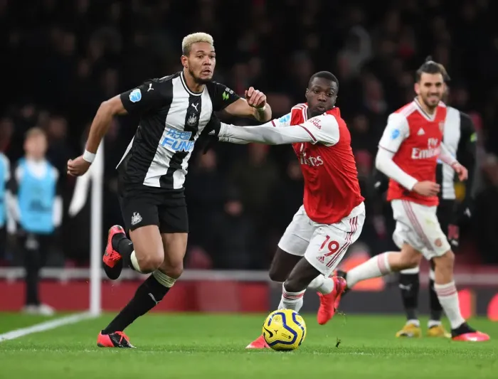 Framed Print : Arsenal vs Newcastle United: Premier League Showdown at Emirates Stadium