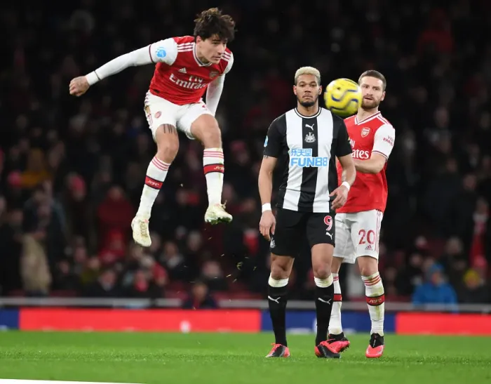 Framed Print : Arsenal vs Newcastle United: Premier League Showdown at Emirates Stadium