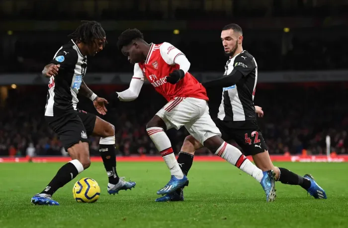 Framed Print : Arsenal vs Newcastle United: Premier League Showdown at Emirates Stadium