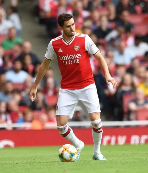 Framed Print : Arsenal vs. Olympique Lyonnais: Emirates Cup Clash (2019-20)