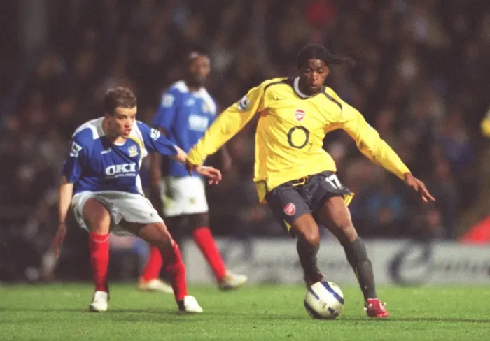 Framed Print : Arsenal vs. Portsmouth: A 1-1 Draw in the FA Premiership at Fratton Park, 2005-06 Framed Print : Arsenal vs. Portsmouth: A 1-1 Draw in the FA Premiership at Fratton Park, 2005-06