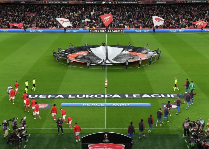 Framed Print : Arsenal vs PSV Eindhoven: Europa League Clash at Emirates Stadium Framed Print : Arsenal vs PSV Eindhoven: Europa League Clash at Emirates Stadium