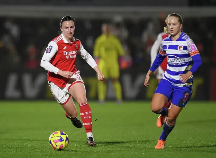 Framed Print : Arsenal vs. Reading: Intense Battle in FA Women's Super League
