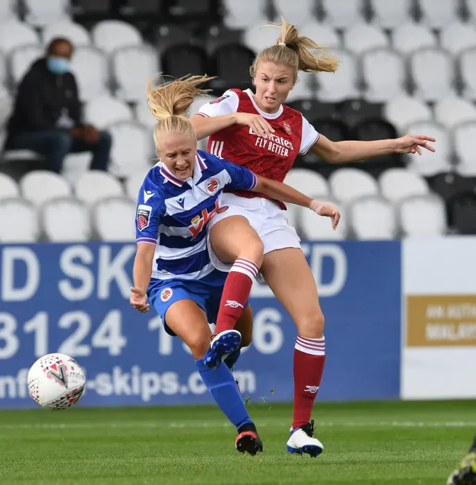 Framed Print : Arsenal vs Reading Women: A Clash in the FA WSL