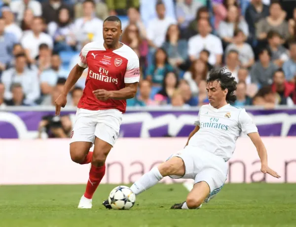 Arsenal vs Real Madrid: 2018-19 Legends Match Art Prints