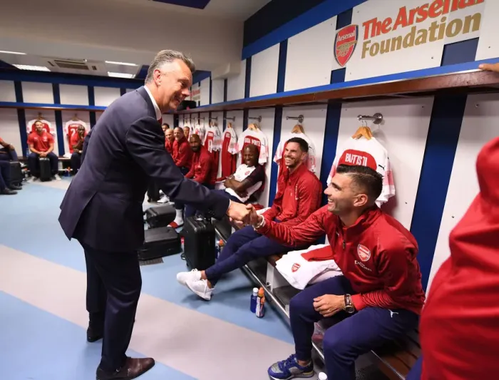 Framed Print : Arsenal vs Real Madrid Legends Clash at Bernabeu (2018-19): A Meeting of Football Legends Framed Print : Arsenal vs Real Madrid Legends Clash at Bernabeu (2018-19): A Meeting of Football Legends