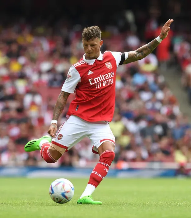 Framed Print : Arsenal vs Sevilla: Emirates Cup Clash - Ben White in Action