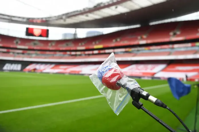 Framed Print : Arsenal vs Sheffield United: Emirates Stadium Showdown Amidst Pandemic Restrictions (October 2020) Framed Print : Arsenal vs Sheffield United: Emirates Stadium Showdown Amidst Pandemic Restrictions (October 2020)