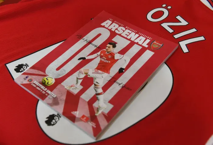 Framed Print : Arsenal vs Sheffield United: Mesut Ozil's Matchday Programme (2019-20) Framed Print : Arsenal vs Sheffield United: Mesut Ozil's Matchday Programme (2019-20)