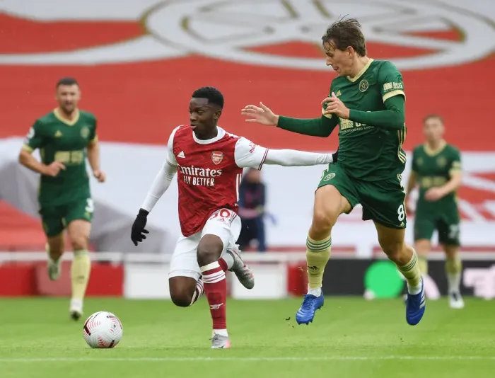 Framed Print : Arsenal vs Sheffield United: Nketiah Clashes with Berge in Empty Emirates Stadium, Premier League 2020-21