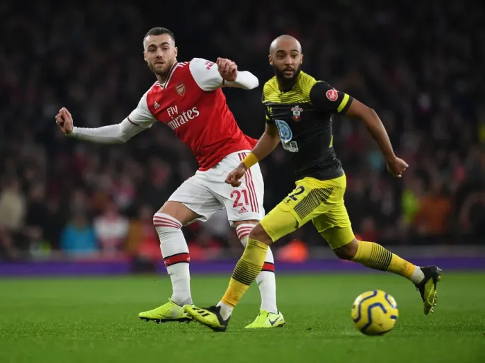 Framed Print : Arsenal vs. Southampton: Calum Chambers vs. Nathan Redmond Clash in Premier League Showdown Framed Print : Arsenal vs. Southampton: Calum Chambers vs. Nathan Redmond Clash in Premier League Showdown