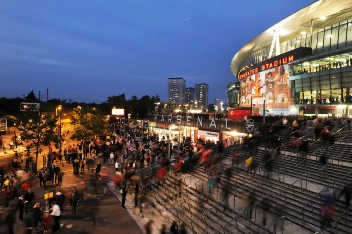 Framed Print : Arsenal vs Southampton: Capital One Cup Third Round at Emirates Stadium