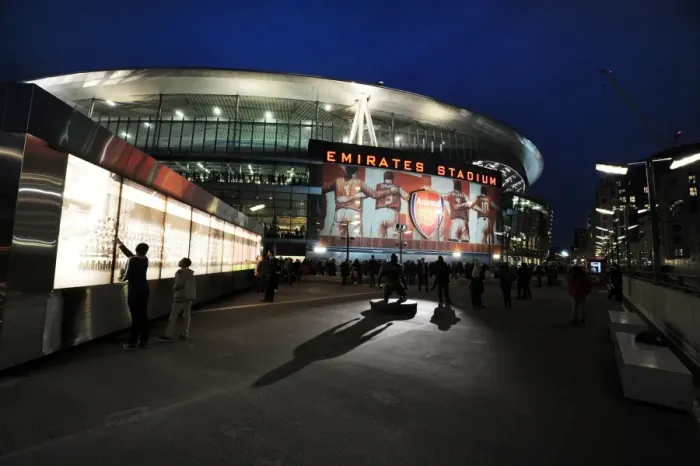 Framed Print : Arsenal vs Southampton: Capital One Cup Third Round at Emirates Stadium