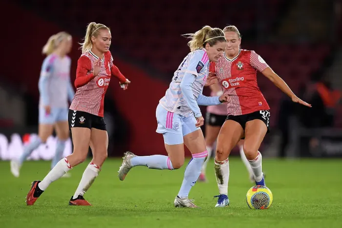 Framed Print : Arsenal vs Southampton: A Fight for Supremacy in the FA Women's Continental Tyres League Cup at St. Mary's Stadium